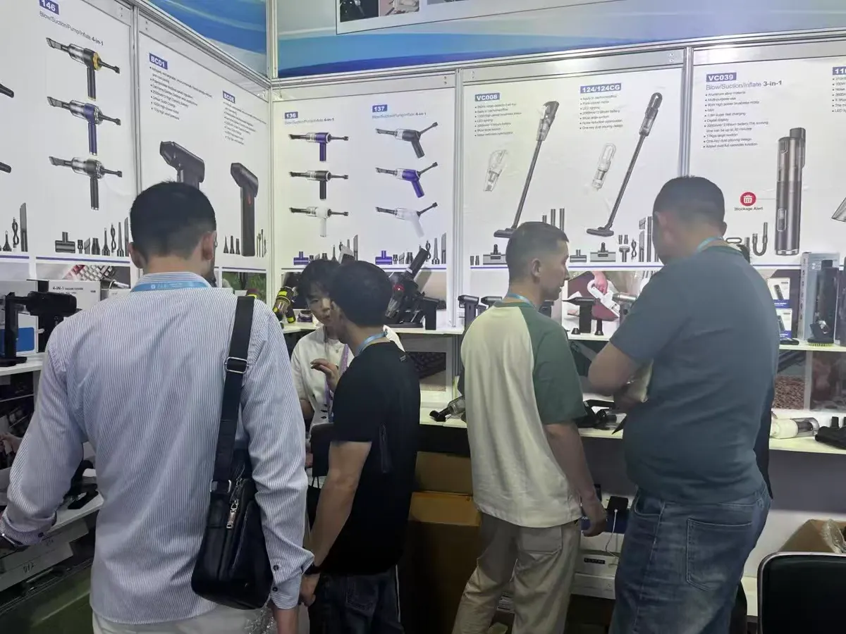 Buyers discussing DRC products during a trade show