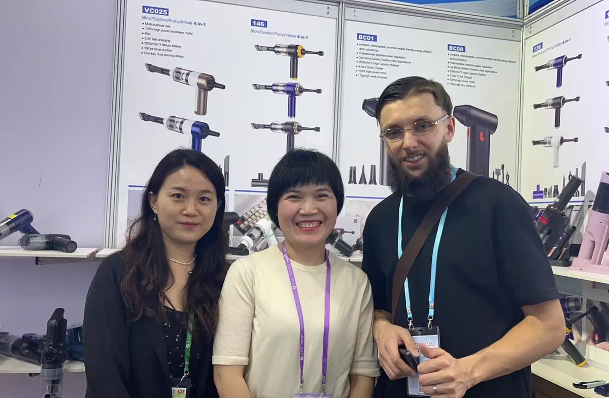 Global partner visiting the DRC vacuum cleaner display